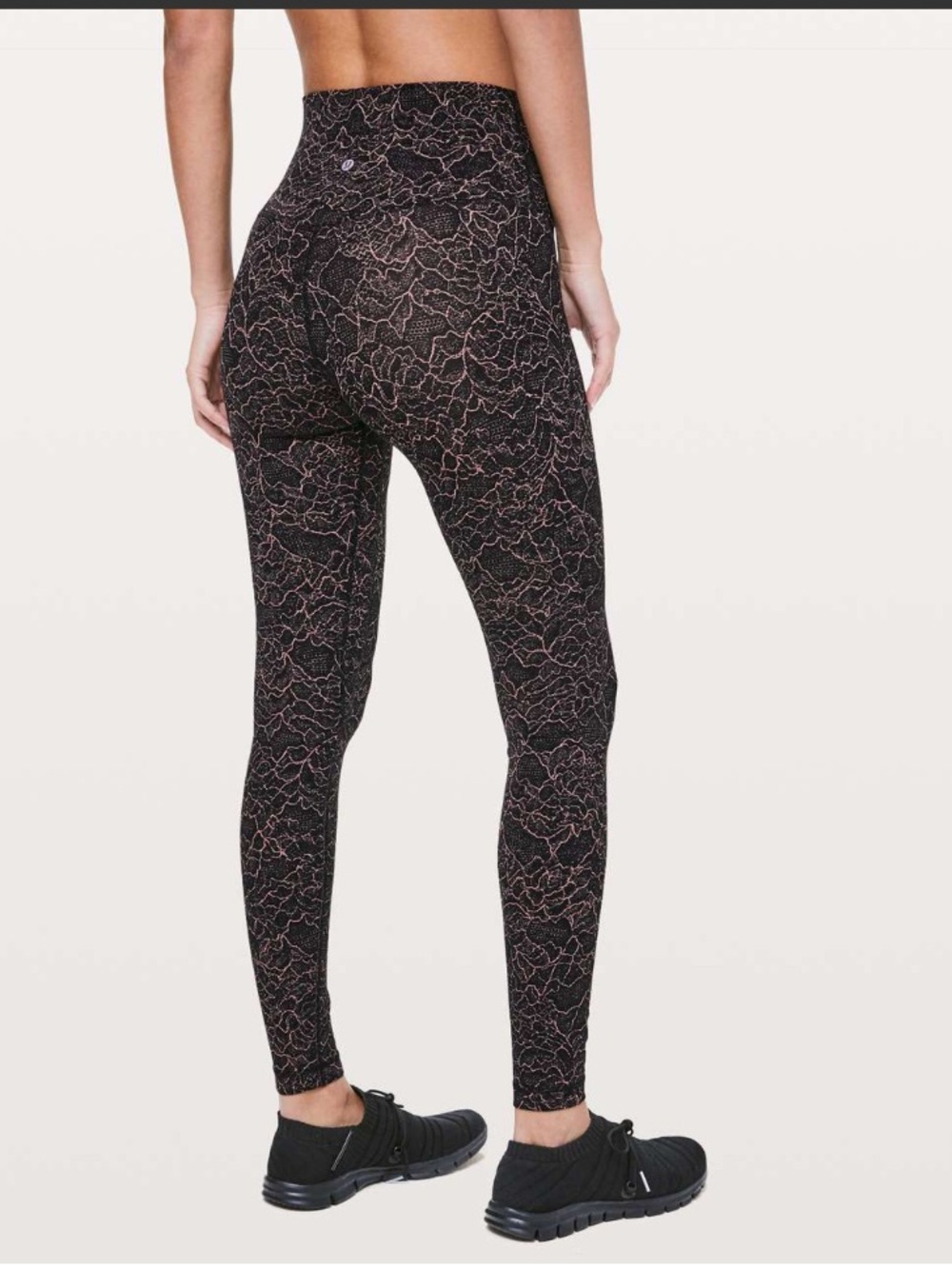 Lululemon Align Pant *Full Length 28"
Lacescape Spanish Rose Black Sz 6 - Picture 2 of 10